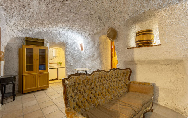 Cueva Mariana Pineda - Photo 8